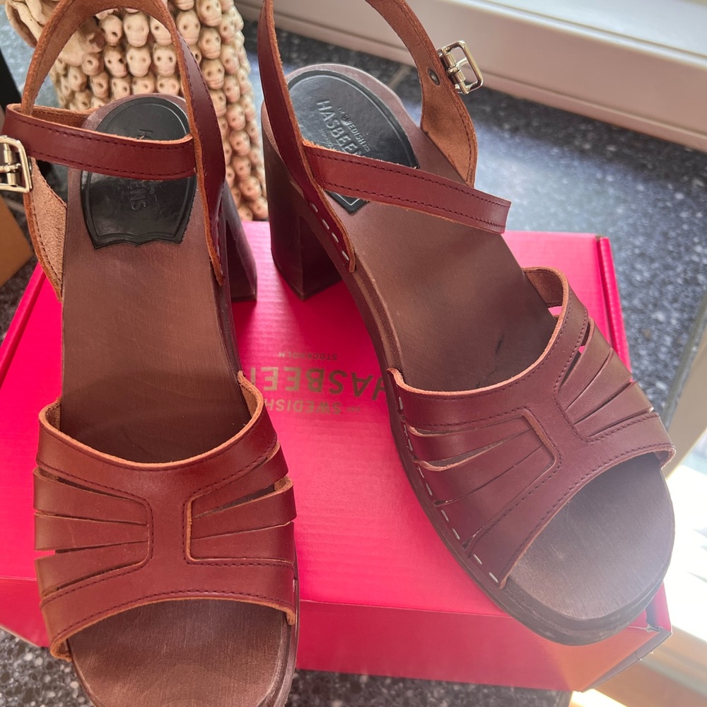 Swedish Hasbeens Strap Sandal, Bordeaux, Size 40